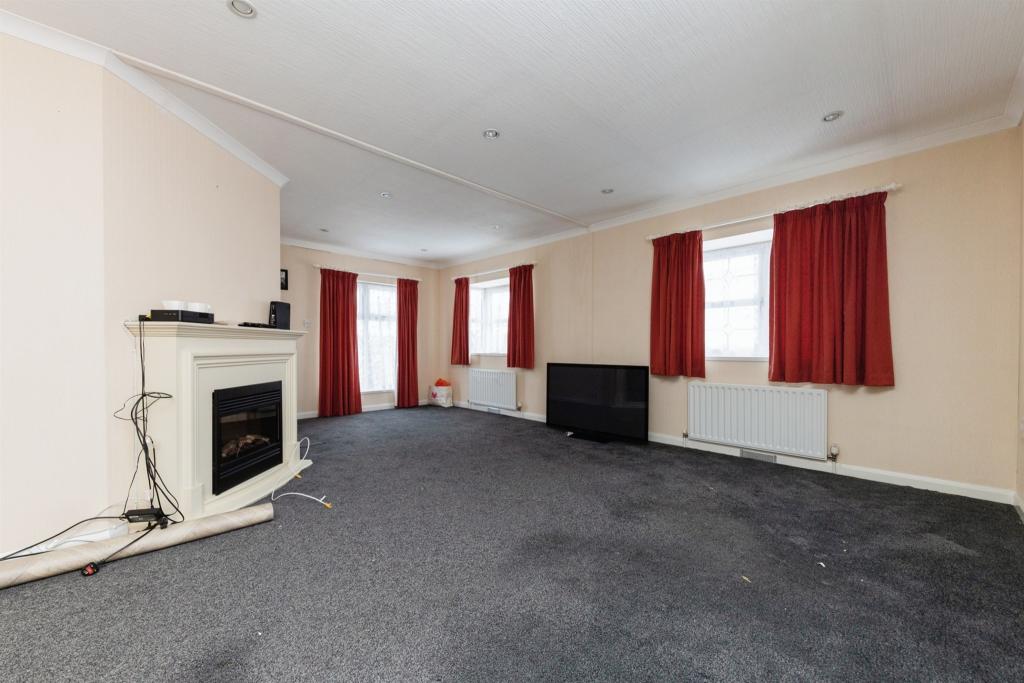 2 bedroom park home for sale in Wilbury Hills Road, Letchworth Garden