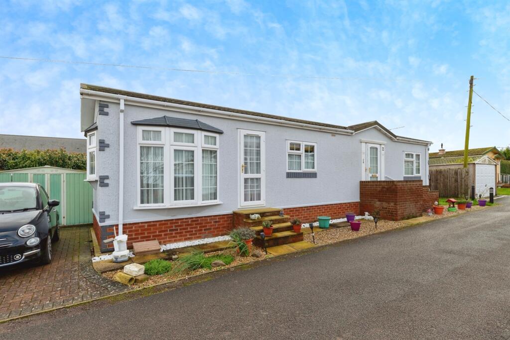2 bedroom park home for sale in Station Road, Ashwell, Baldock, SG7