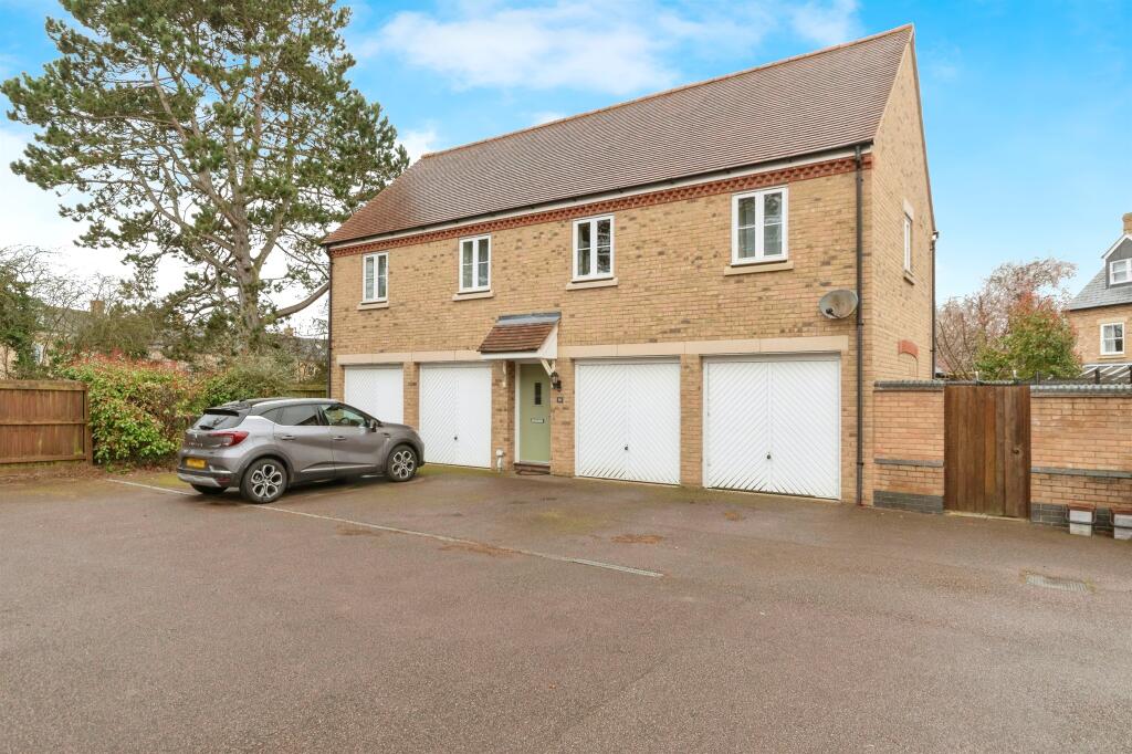 2 bedroom for sale in Charlotte Avenue, Fairfield, Hitchin, SG5