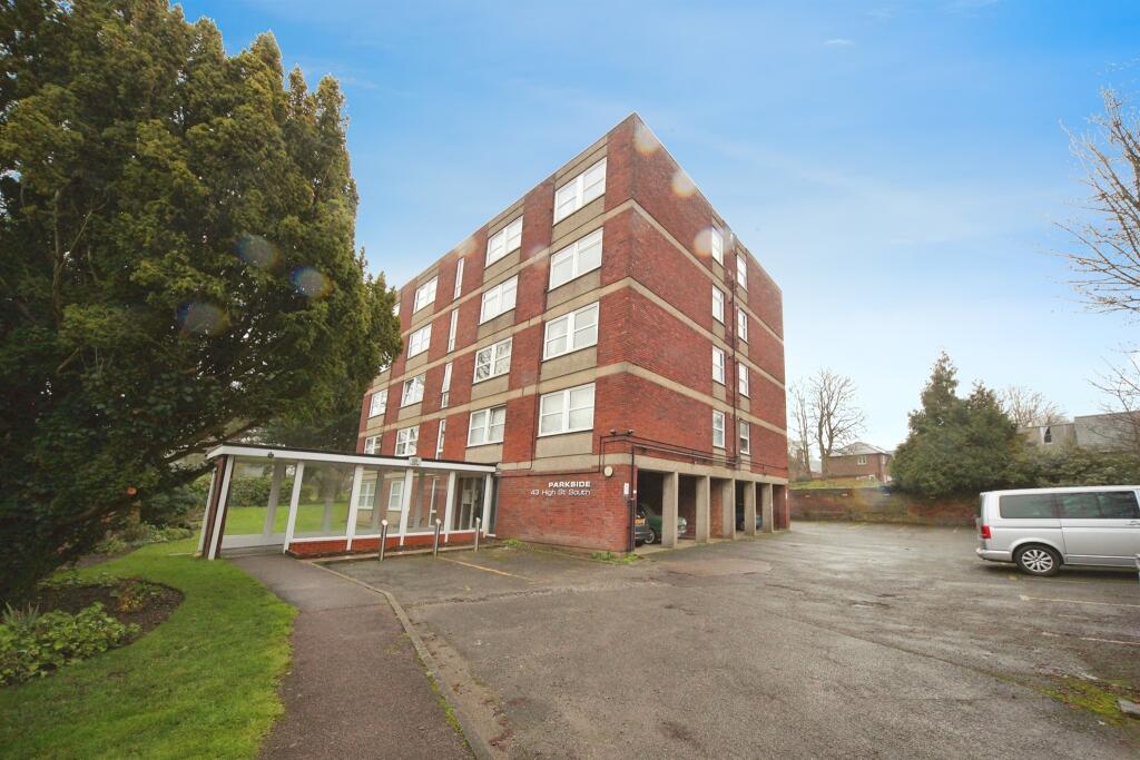 2 bedroom apartment for sale in High Street South, Dunstable, LU6