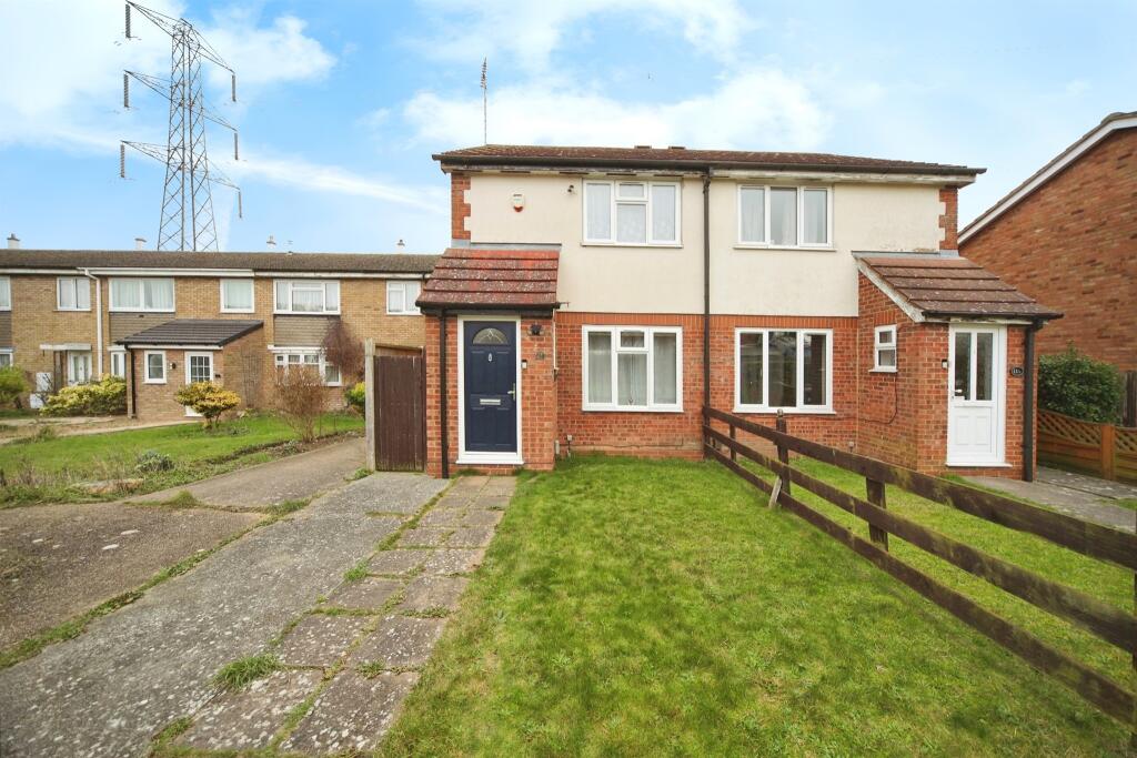 2 bedroom semidetached house for sale in Leaside, Houghton Regis