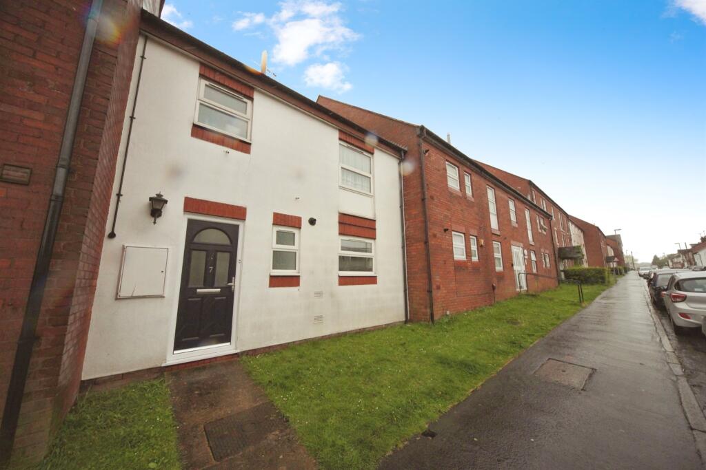 3 bedroom terraced house for sale in Union Street, Dunstable, LU6