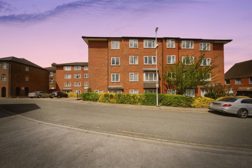 Main image of property: Albion Street, Dunstable