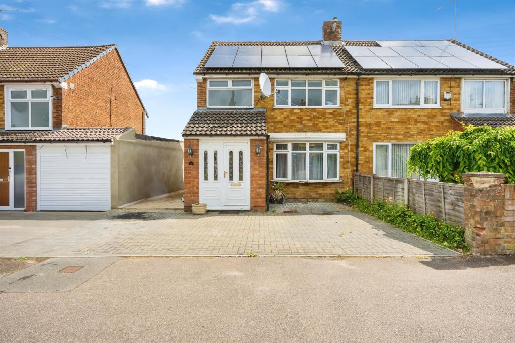 Main image of property: Evelyn Road, Dunstable