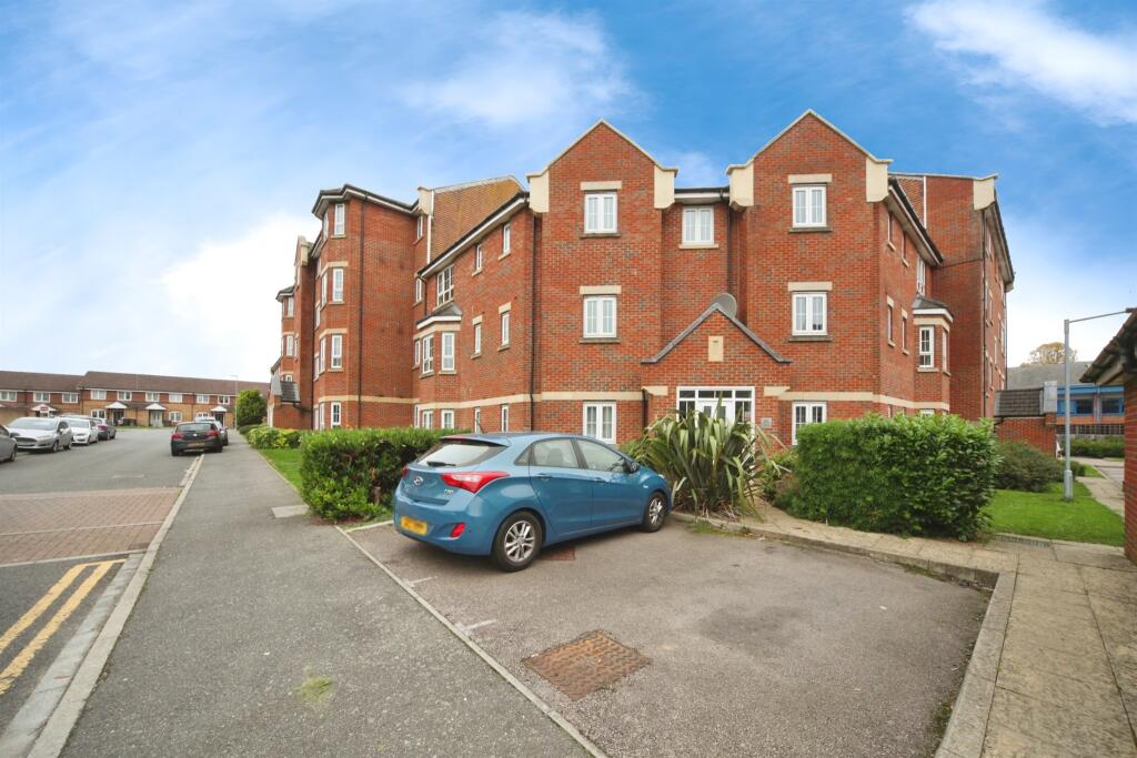 Main image of property: Watling Gardens, Dunstable