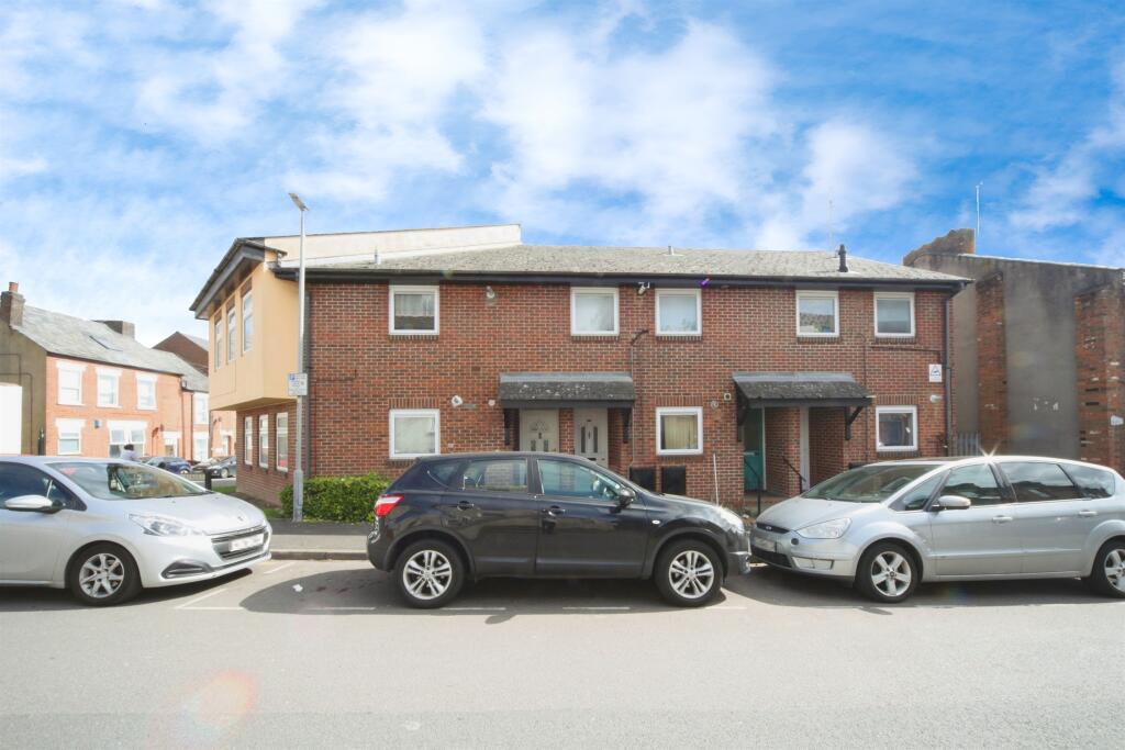 Main image of property: Stanley Street, Luton
