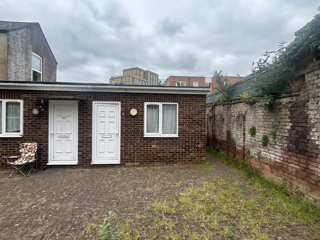 Main image of property: Castle Street, Luton
