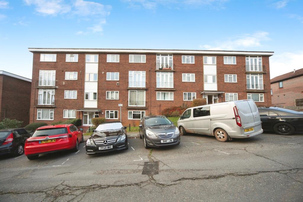 Main image of property: The Larches, Luton