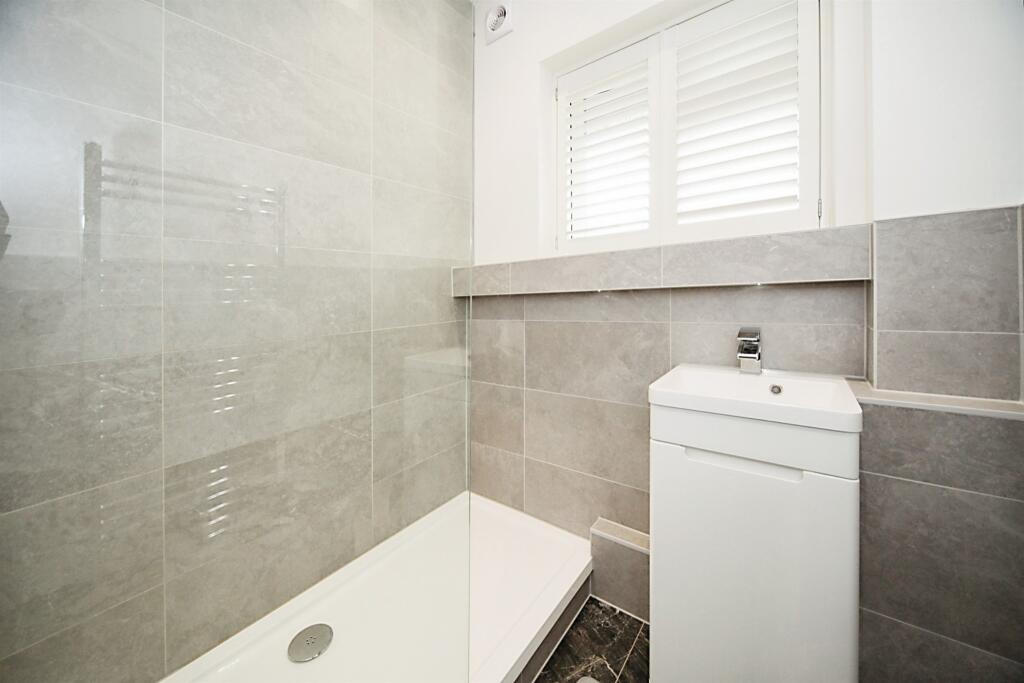 3 bedroom for sale in Croft Road, Luton, LU2