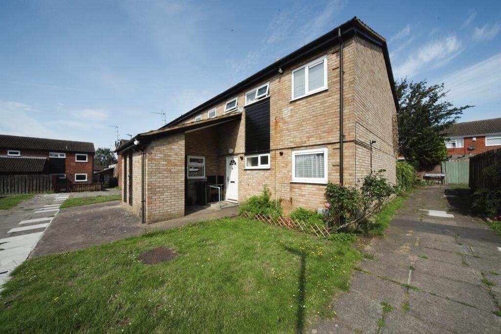 Main image of property: Lullington Close, Luton
