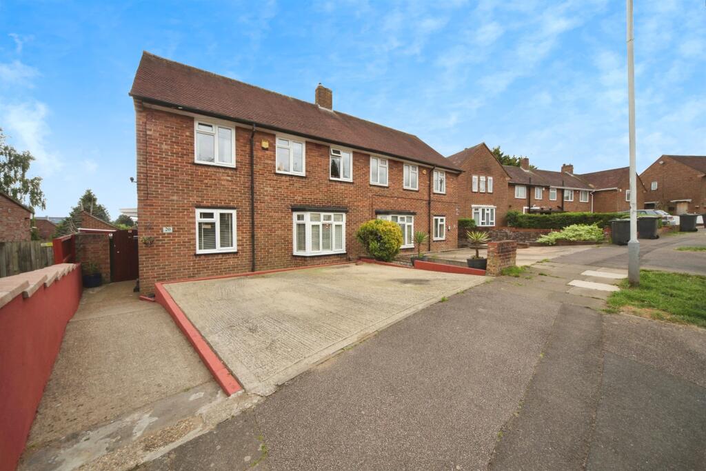 Main image of property: Taunton Avenue, Luton