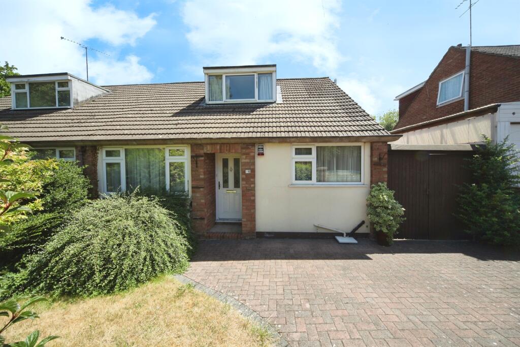 Main image of property: Bloomfield Avenue, Luton