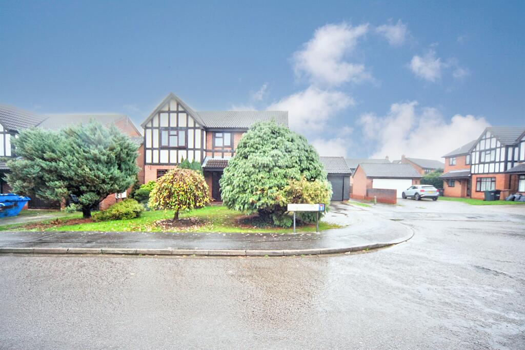 Main image of property: Emmer Green, Luton