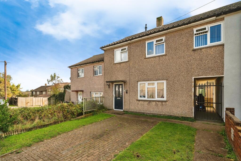 Main image of property: Raglan Close, Luton