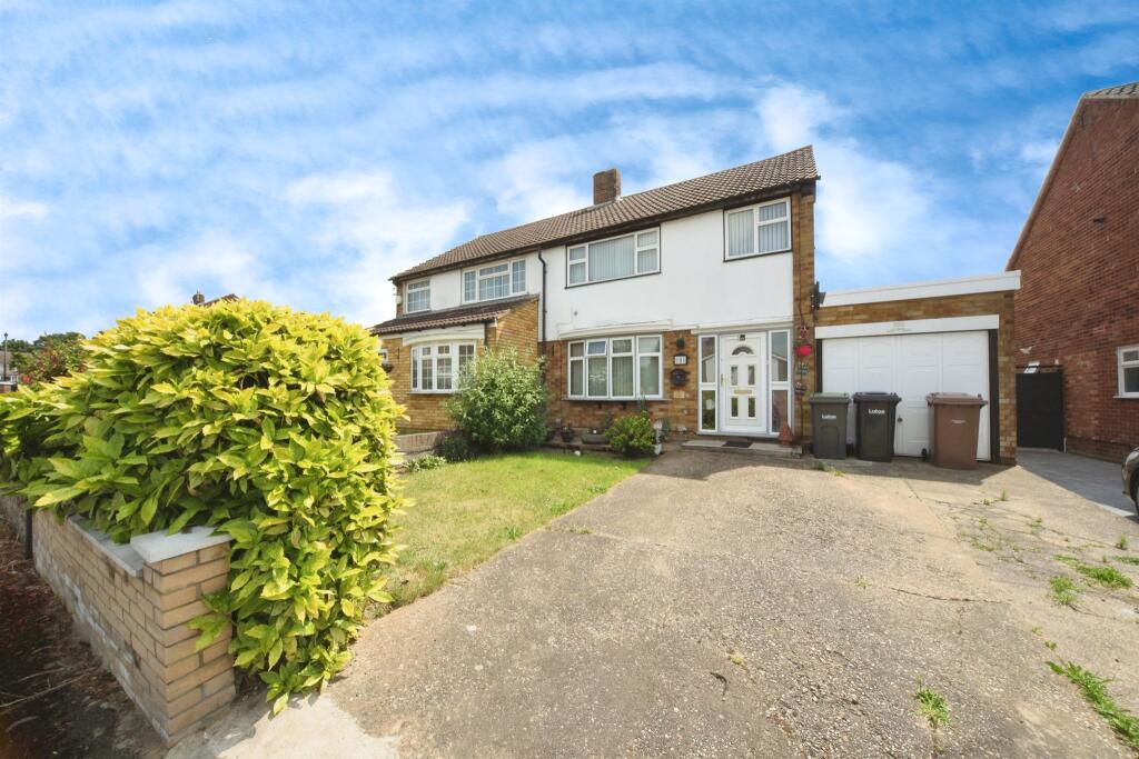 Main image of property: Grampian Way, Luton