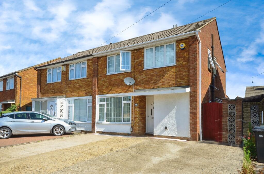 Main image of property: Leagrave High Street, Luton