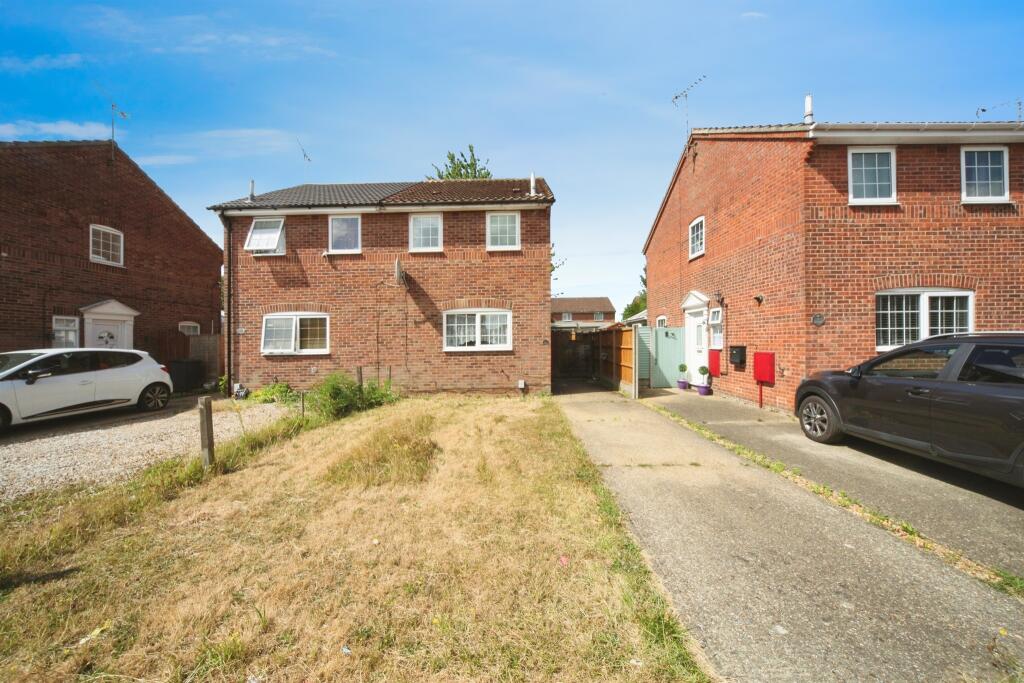 Main image of property: Buzzard Road, Luton