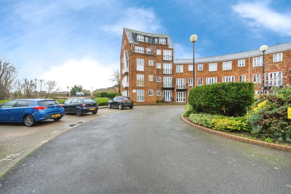 Main image of property: Sovereigns Quay, Bedford