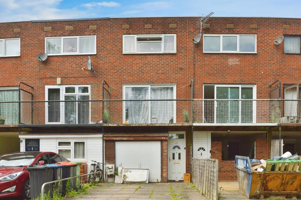 Main image of property: Waterside, Peartree Bridge, Milton Keynes