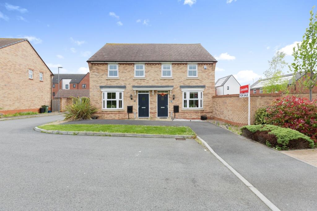 3 bedroom semidetached house for sale in Bacchus Lane, Fairfields