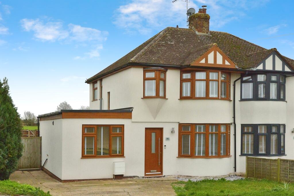 3 bedroom semidetached house for sale in Wolverton Road, Haversham