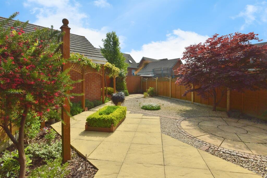 Main image of property: Oriel Close, Wolverton, Milton Keynes