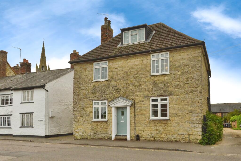 Main image of property: High Street, Hanslope, MILTON KEYNES