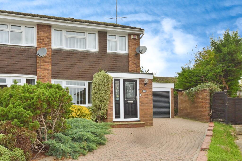 Main image of property: Glebe Road, Deanshanger, Milton Keynes