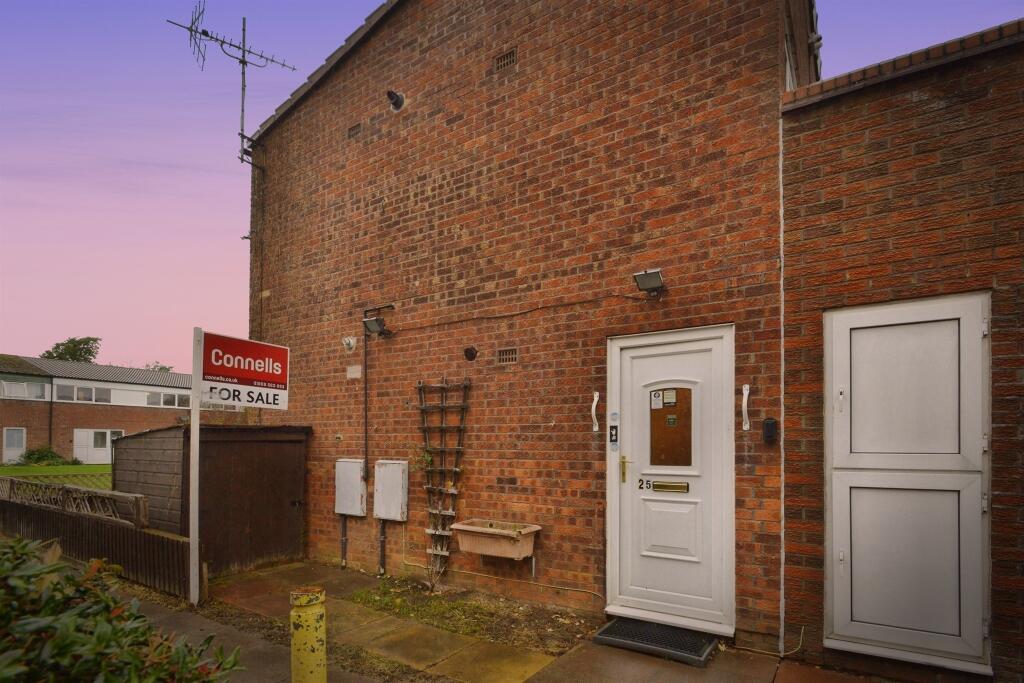 Main image of property: Franklins Croft, Wolverton, MILTON KEYNES