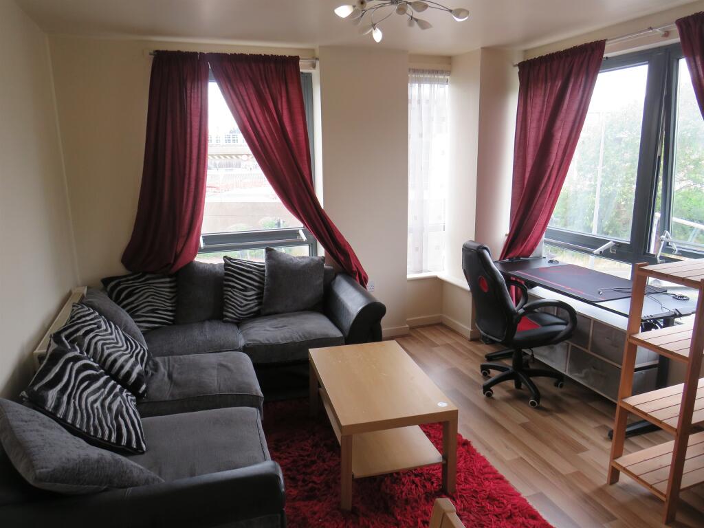 1 bedroom apartment for sale in Wetherburn Court, Bletchley, Milton