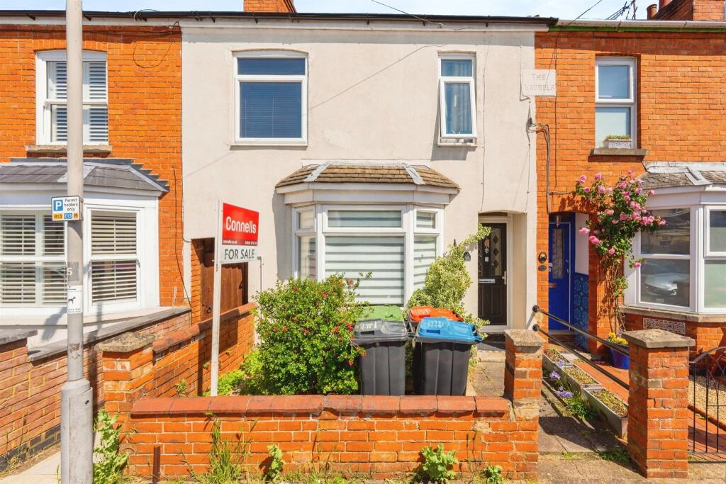 3 bedroom terraced house for sale in Windsor Street, Bletchley, MILTON
