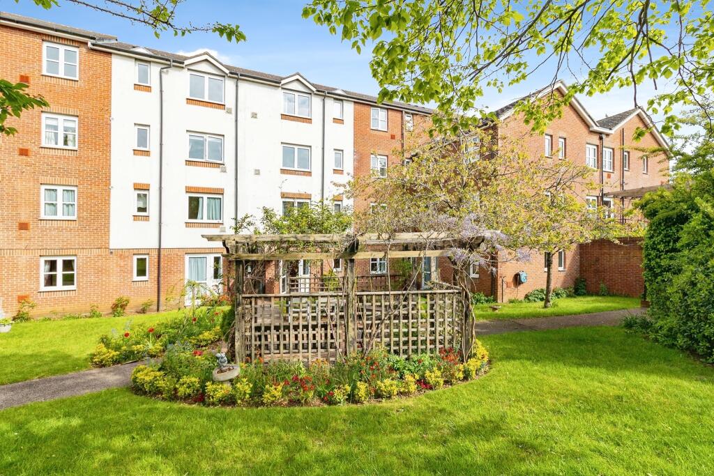 1 bedroom retirement property for sale in Hamilton Court, Leighton