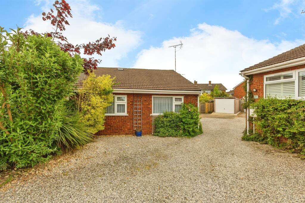 Main image of property: The Mead, Soulbury, Leighton Buzzard