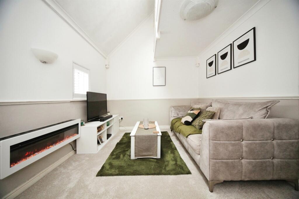 Main image of property: Augustus Road, Hockliffe, Leighton Buzzard