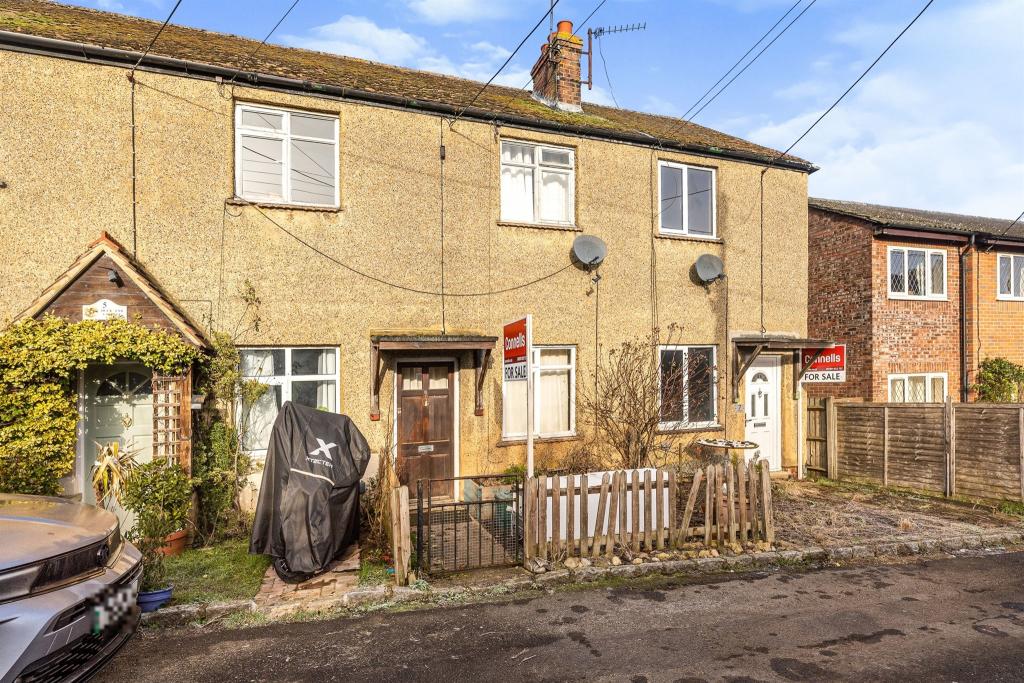 2 bedroom terraced house for sale in The Terrace, Akeley, Buckingham, MK18