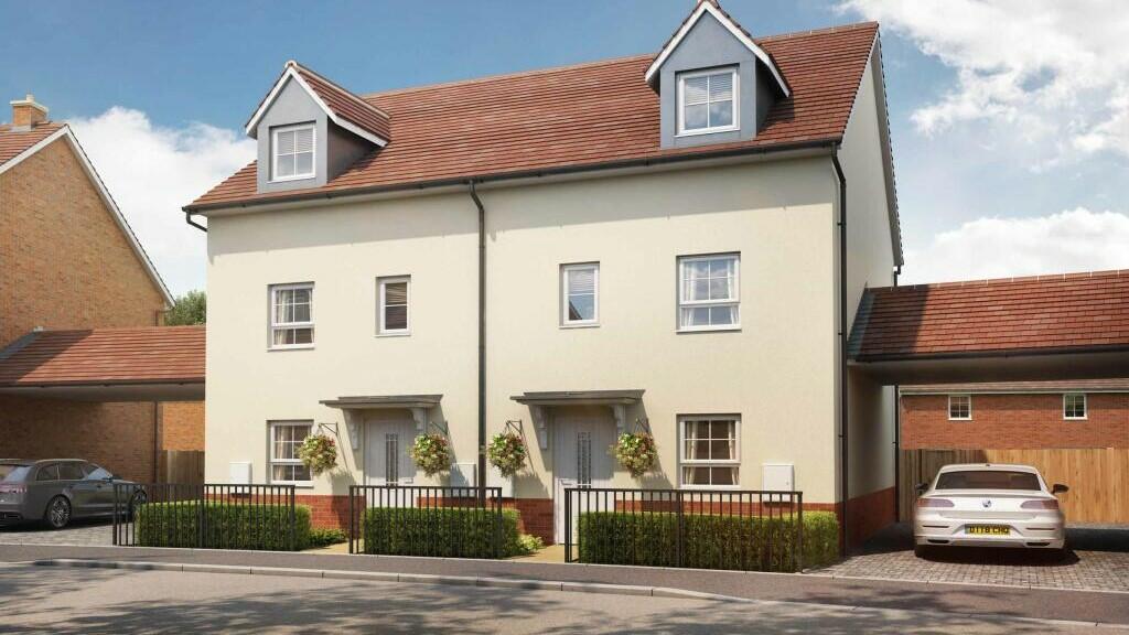 4 bedroom semidetached house for sale in Tingewick Road, Buckingham, MK18