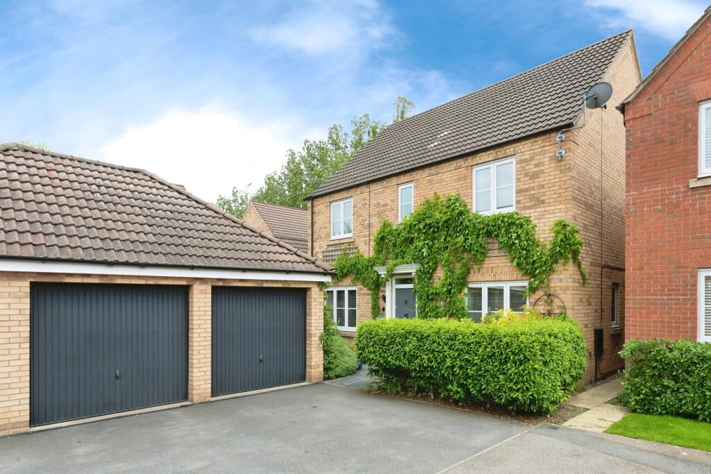 4 bedroom detached house for sale in Itter Lane, Calvert, BUCKINGHAM, MK18