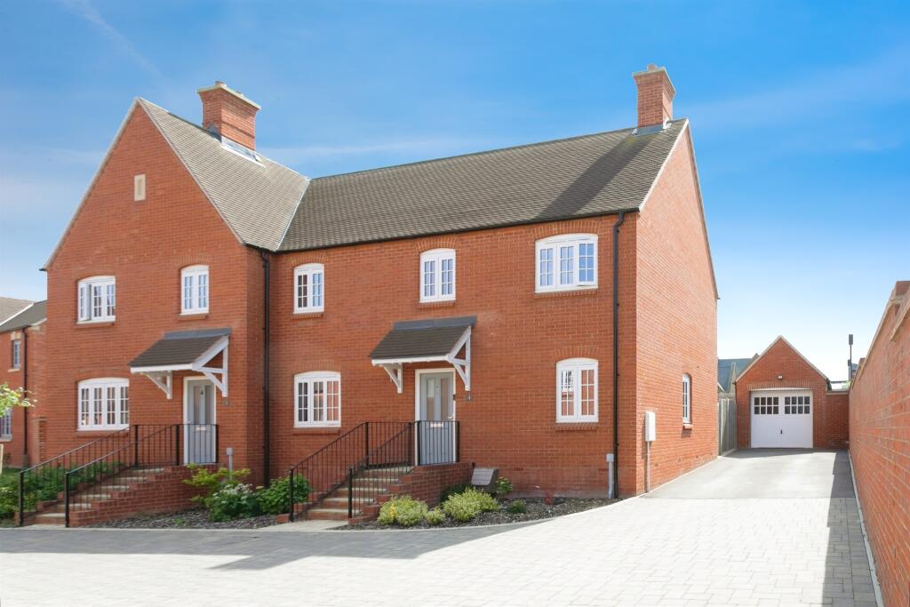 Main image of property: Gold Avenue, Brackley