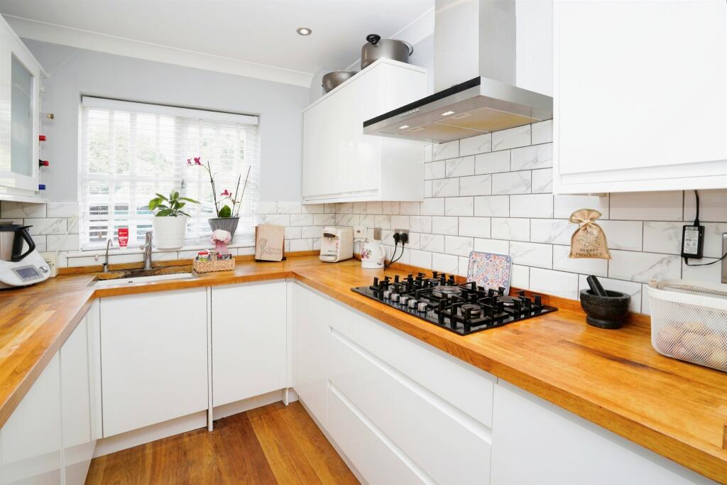 Additional property image - Buckwood Road, Markyate, St. Albans
