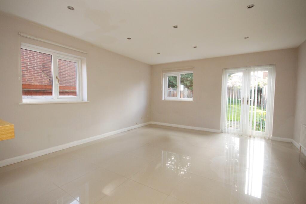 Additional property image - Coleswood Road, Harpenden
