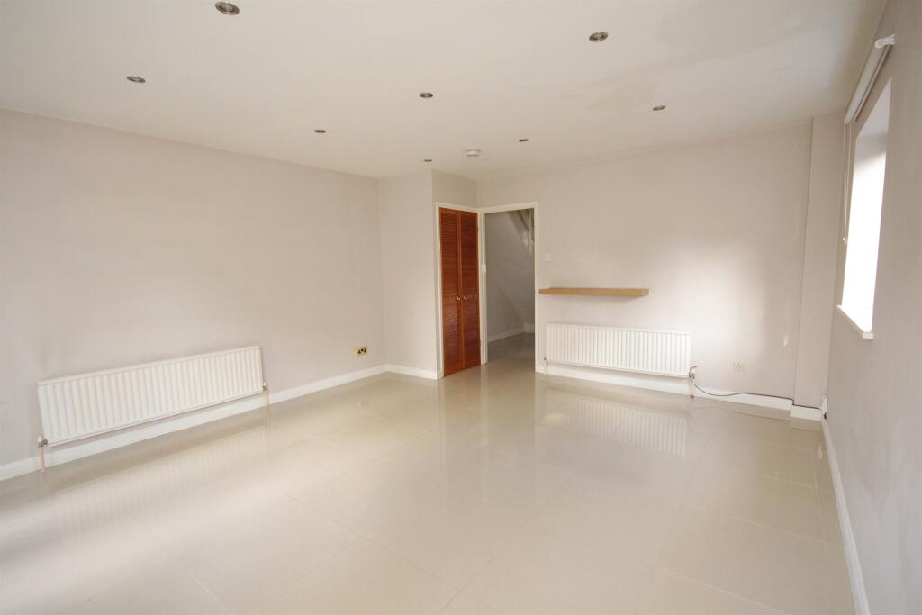 Additional property image - Coleswood Road, Harpenden