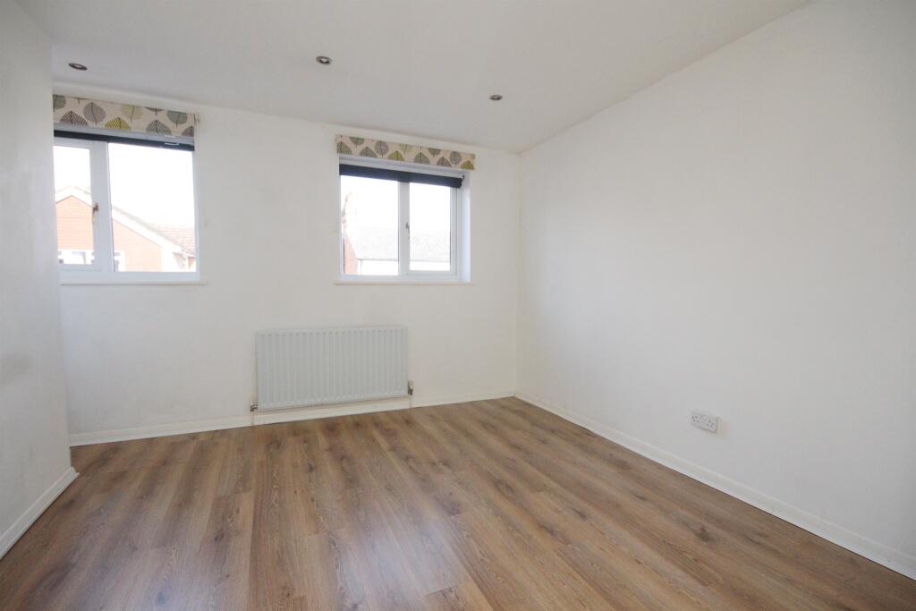 Additional property image - Coleswood Road, Harpenden