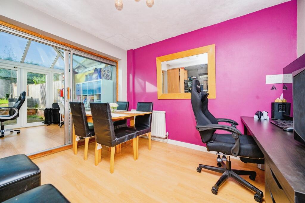 Additional property image - Riverford Close, Harpenden