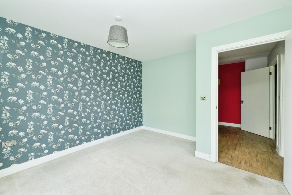 Additional property image - Bessemer Road, Welwyn Garden City