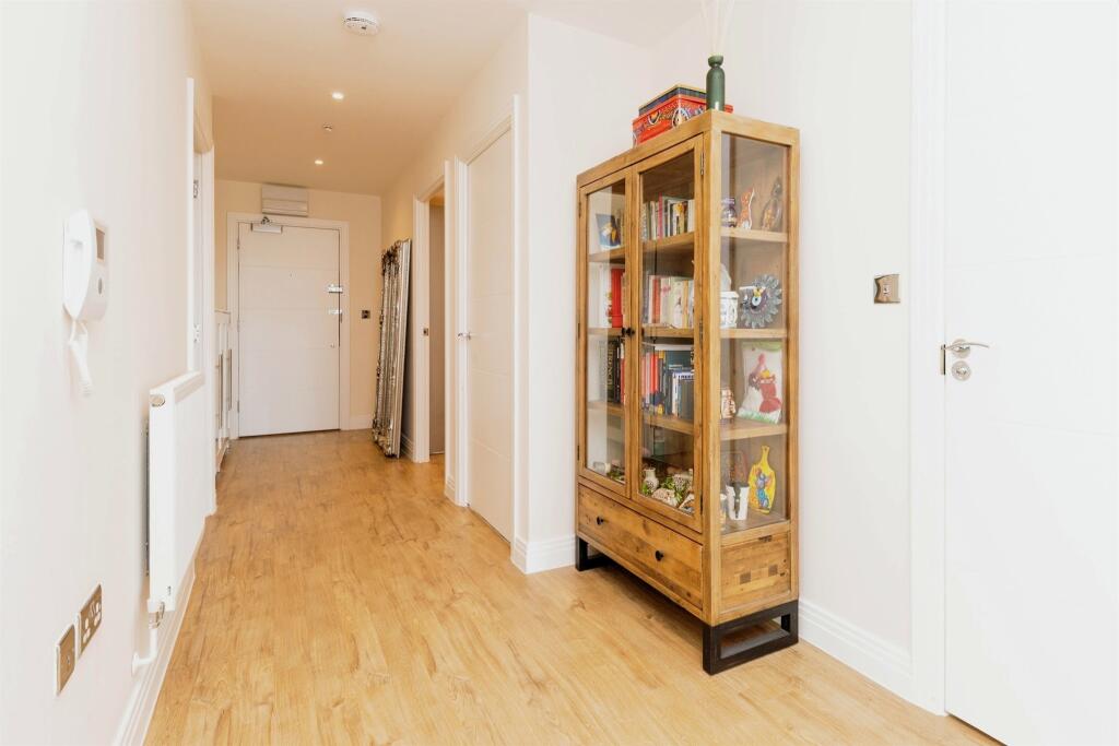 Additional property image - Bessemer Road, Welwyn Garden City