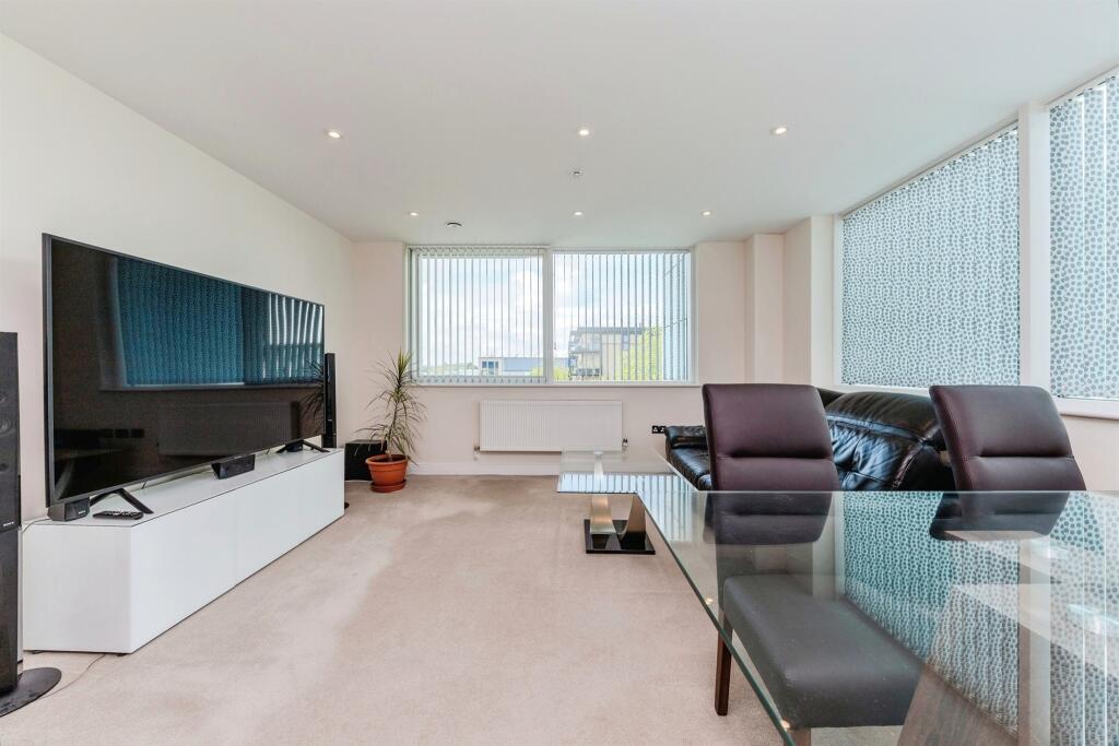 Additional property image - Bessemer Road, Welwyn Garden City