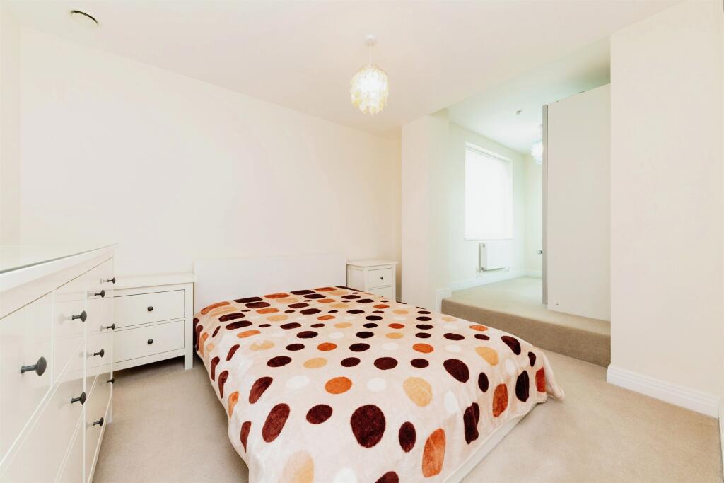 Additional property image - Bessemer Road, Welwyn Garden City