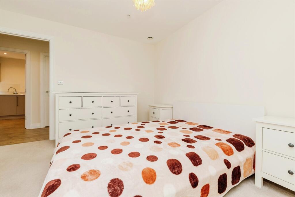 Additional property image - Bessemer Road, Welwyn Garden City