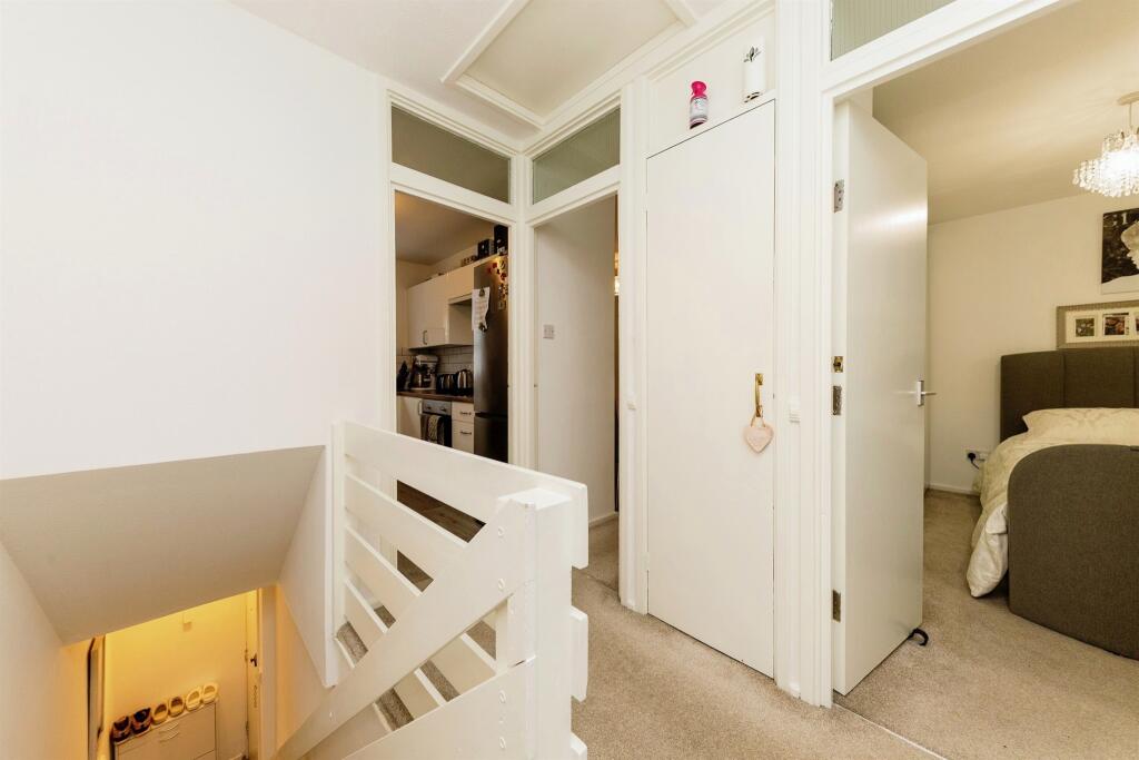 Additional property image - Woodhall Lane, Welwyn Garden City