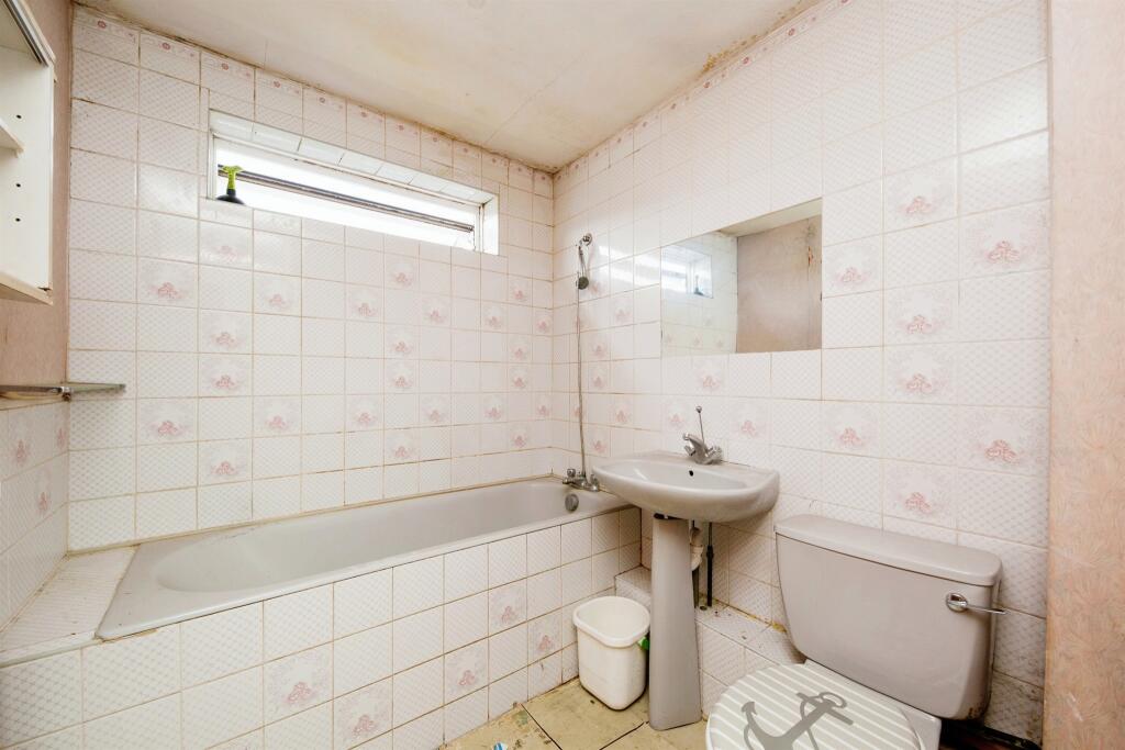 Additional property image - Millwards, Hatfield